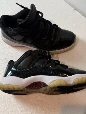 Nike Air Jordan 11 Retro Low "72-10" Mens Size 9 (AV2187-001) Patent Leather EUC